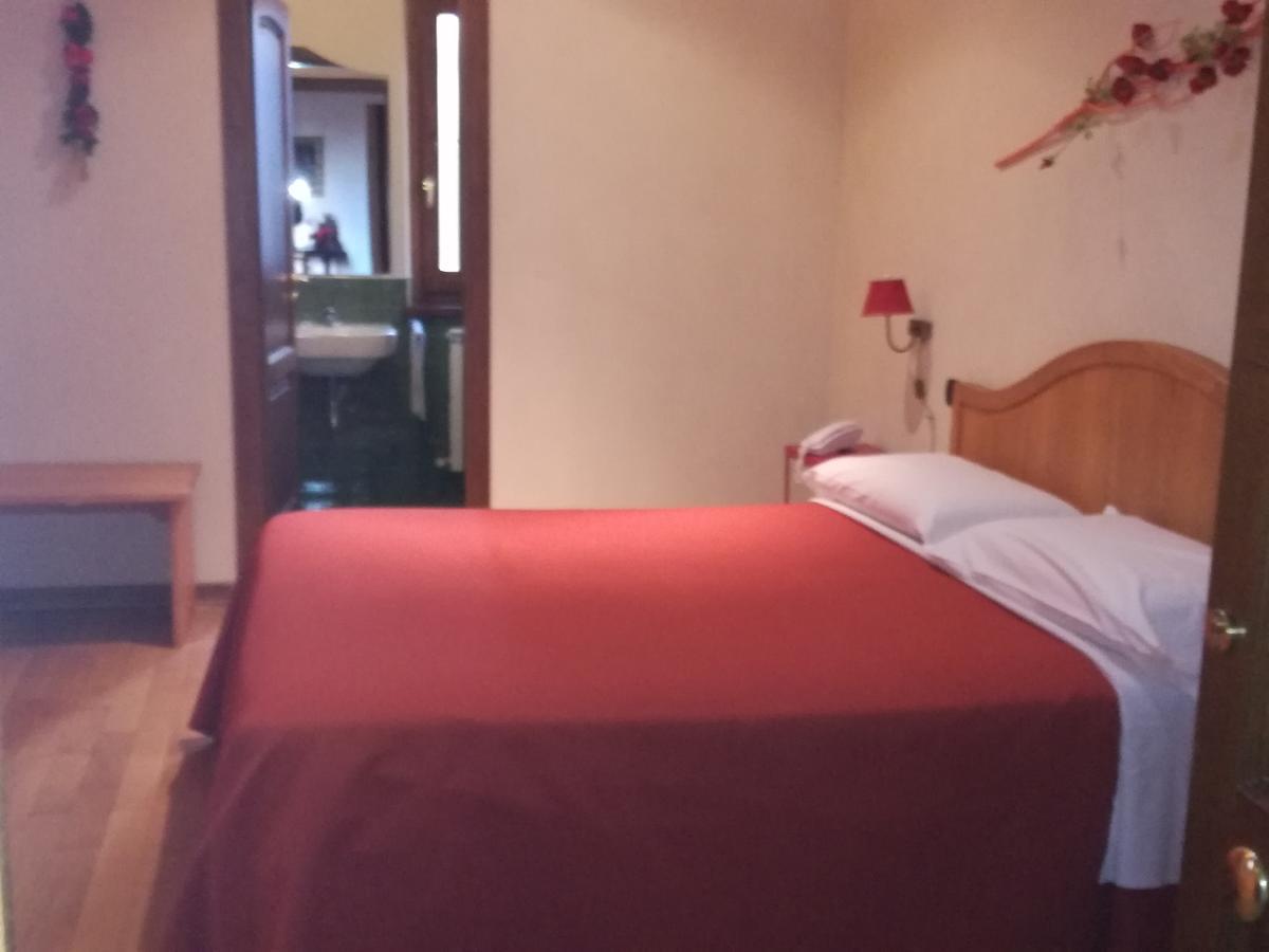 Albergo Arinde 렌데 외부 사진